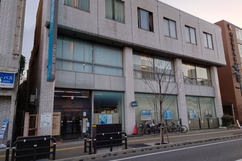 銀行