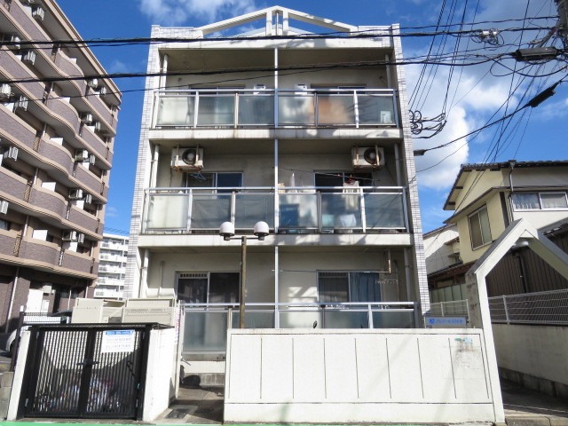 敷地内・建物