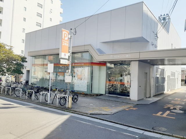 銀行