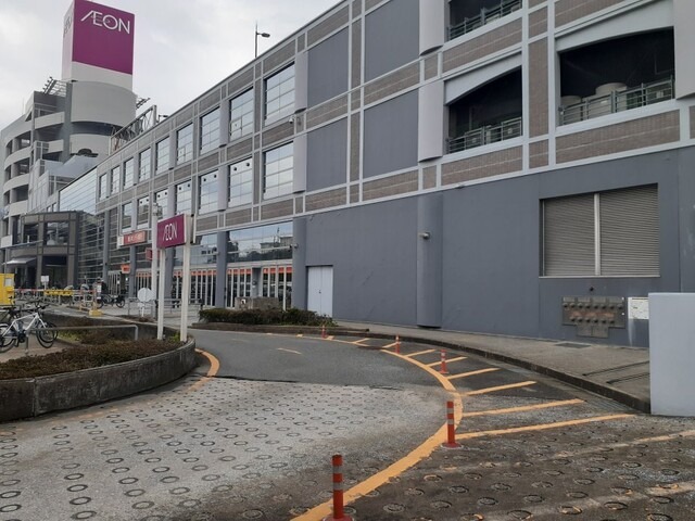 スーパー