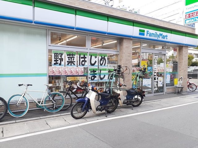 コンビニ