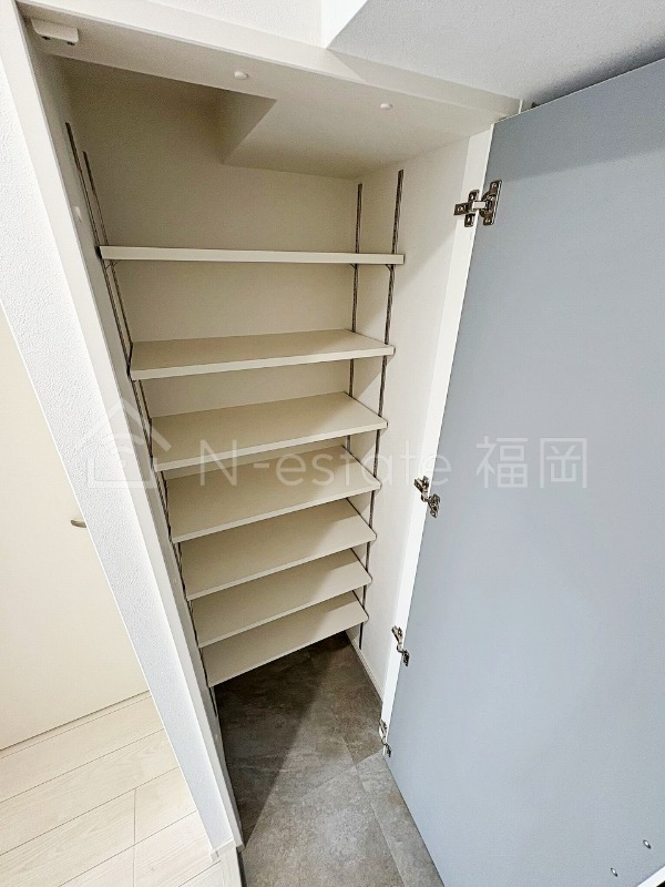 収納